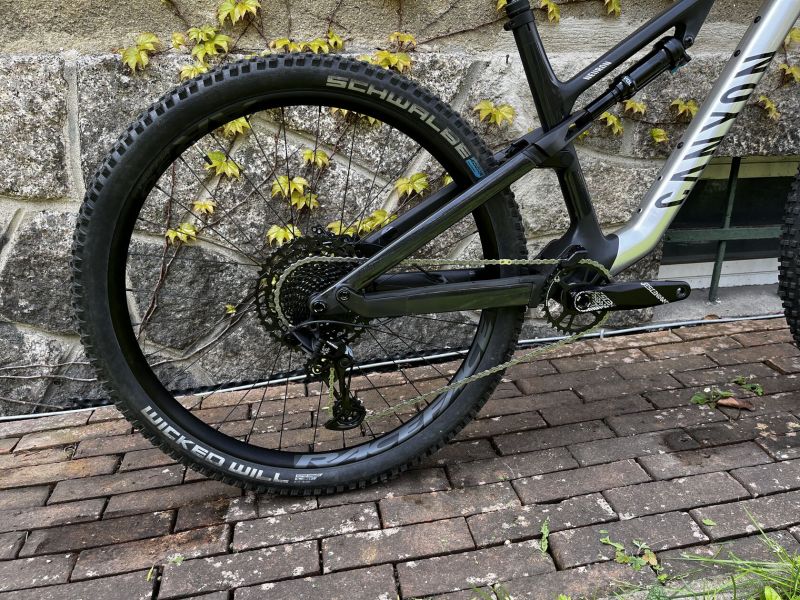 Canyon Neuron CF8 vel L.