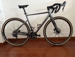 Gravel kolo Storm Focus 2.0 Shimano GRX + dárek navíc