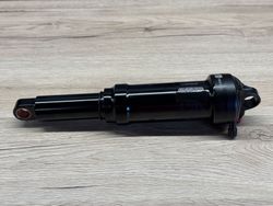 NOVÝ - Fox Float Rhythm R, 230x60mm (oko-oko)