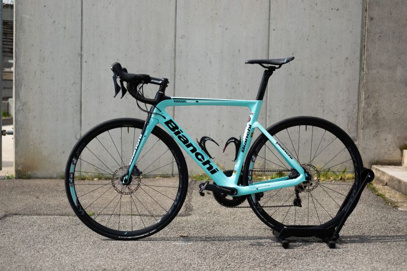 Bianchi Aria Disc vel. 55 | Shimano Ultegra R8100 | Fulcrum db 818 | stav NOVÉHO kola