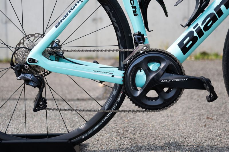 Bianchi Aria Disc vel. 55 | Shimano Ultegra R8100 | Fulcrum db 818 | stav NOVÉHO kola