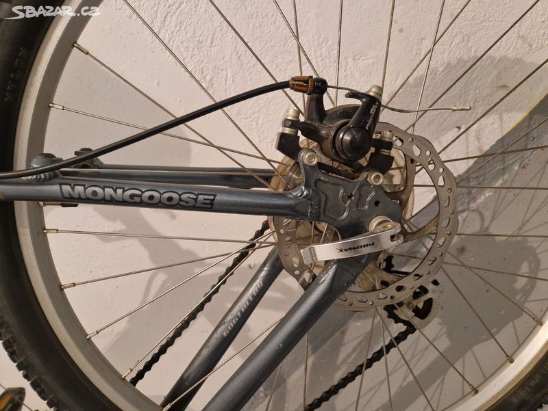 Horské kolo Mongoose Rockadile, kotoučové brzdy