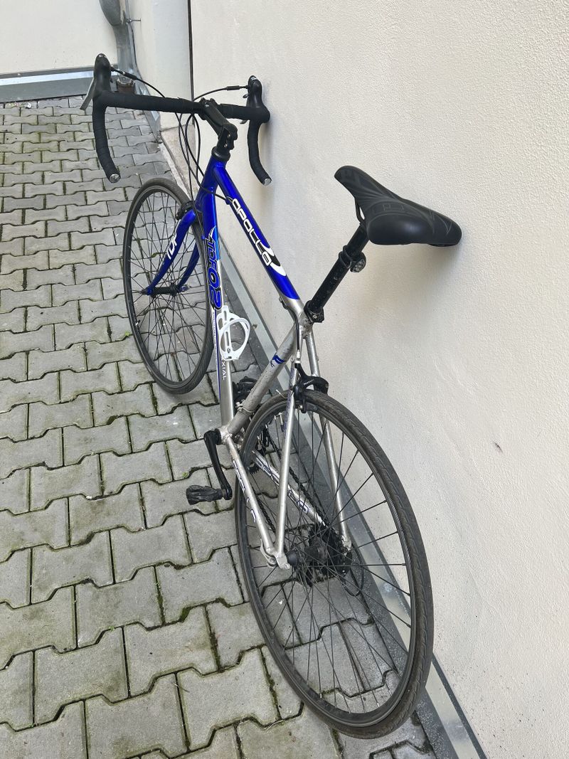 Prodám spolehlivé silniční kolo 