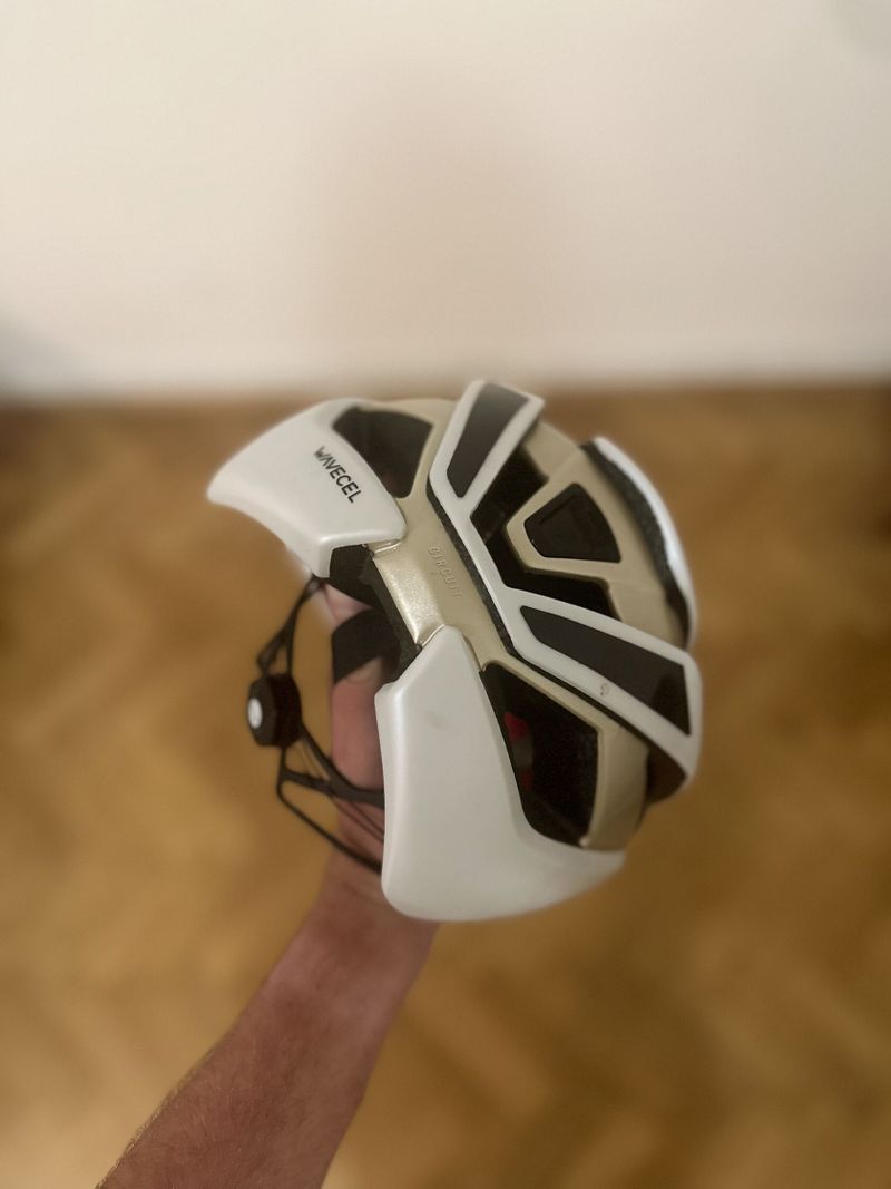 Přilba TREK Circuit WaveCel – Crystal White/Supernova (velikost L)