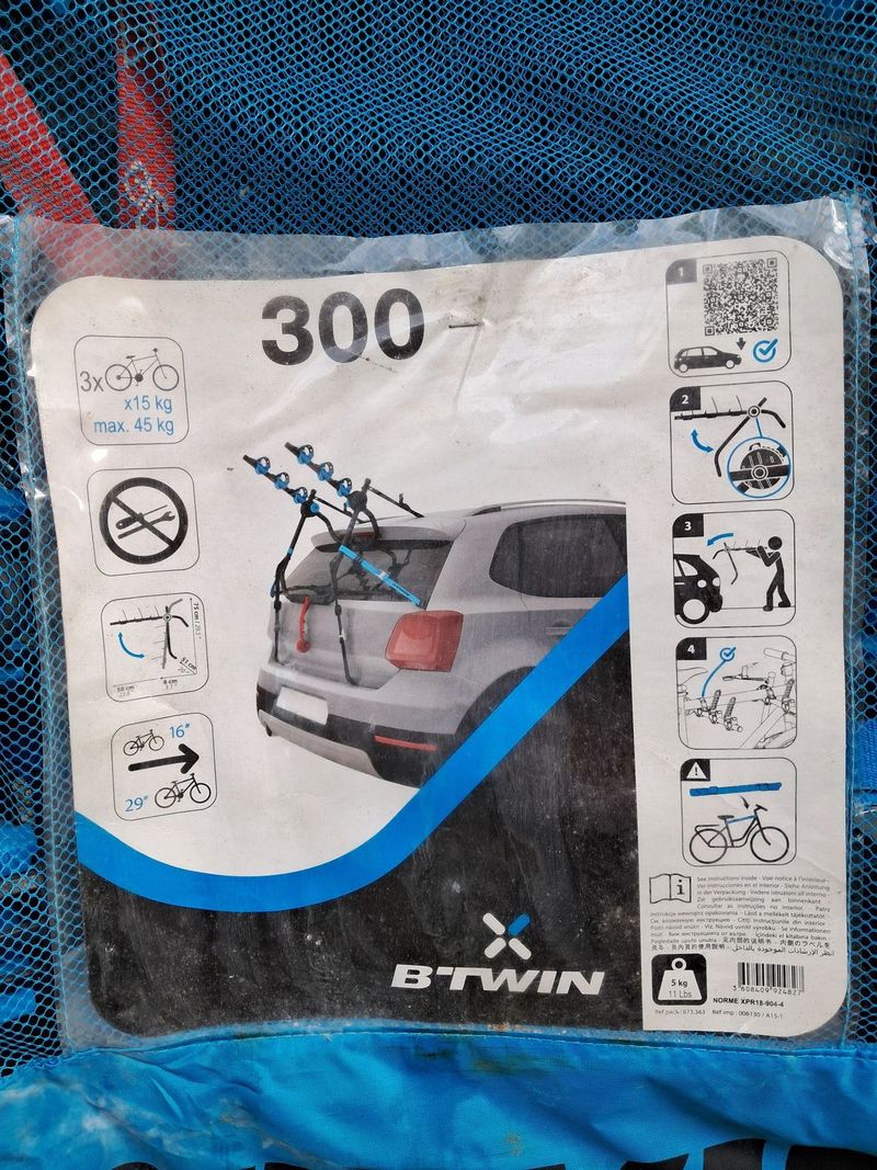 Univerzální nosič kol na auto Decathlon