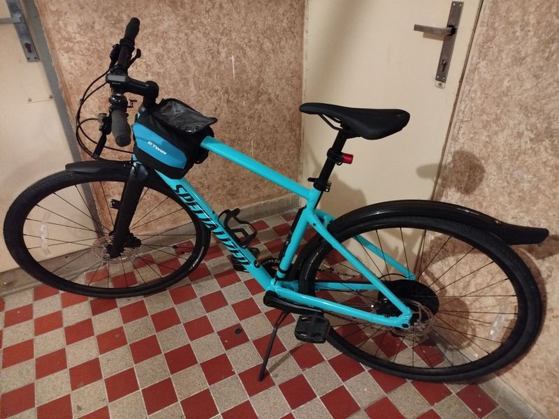 Prodám uni kolo Specialized vel M