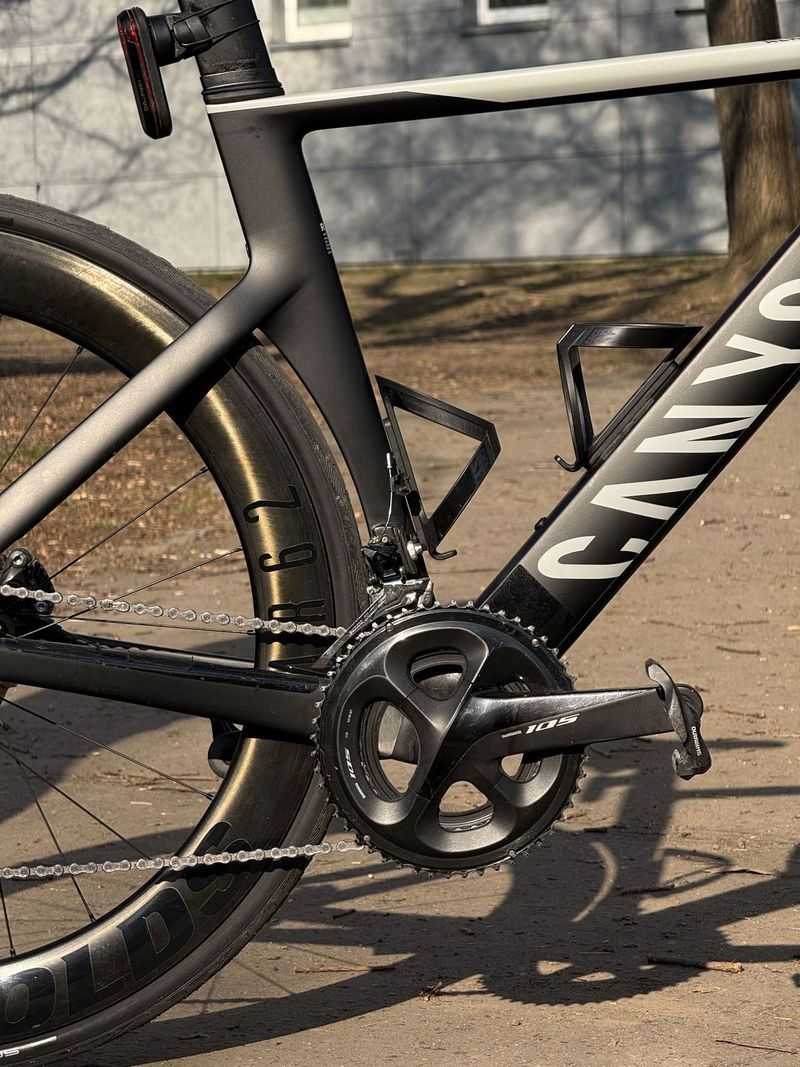 Prodám silniční kolo Canyon Aeroad CF SL 7 Disc (2021)
