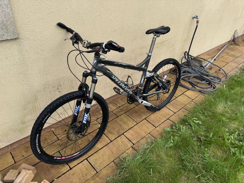 Horské kolo Specialized