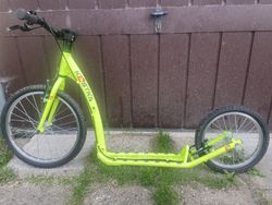 Koloběžka Kostka Rebel Max kid lemon yellow
