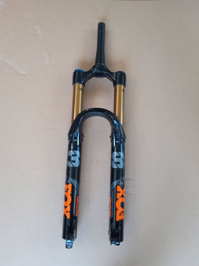 Vidlice Fox 38 Factory Grip2 27.5" 170mm (Jako nová)