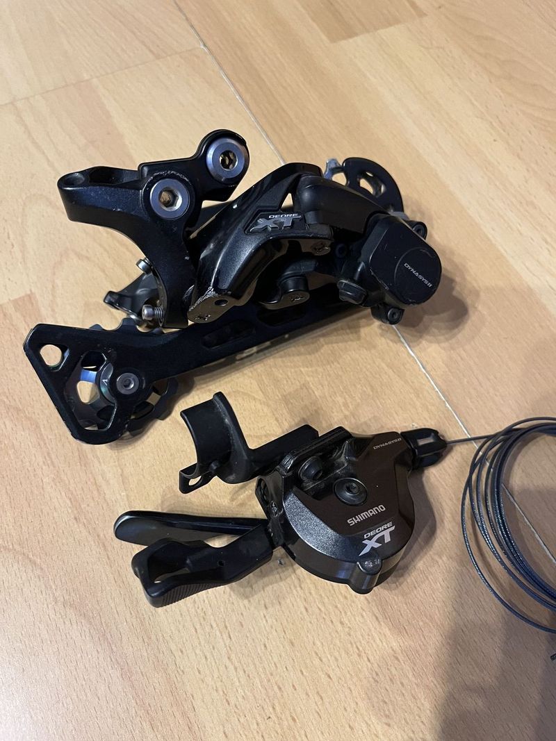 11 rychlostní XT přehazovačka + XT řazení 