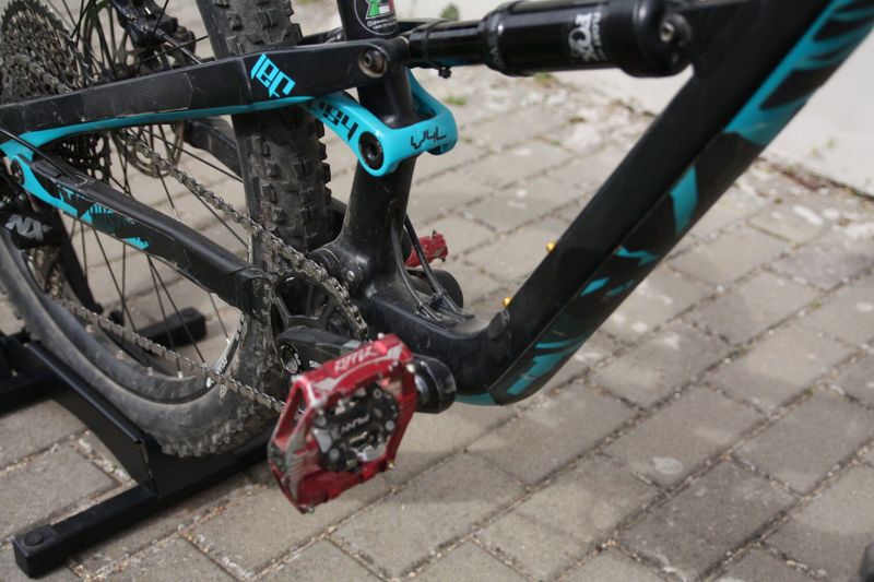 YT Industries Jeffsy 27,5" vel. M | SRAM NX 12sp | DT Swiss Spline 520 | teleskop e.thirteen