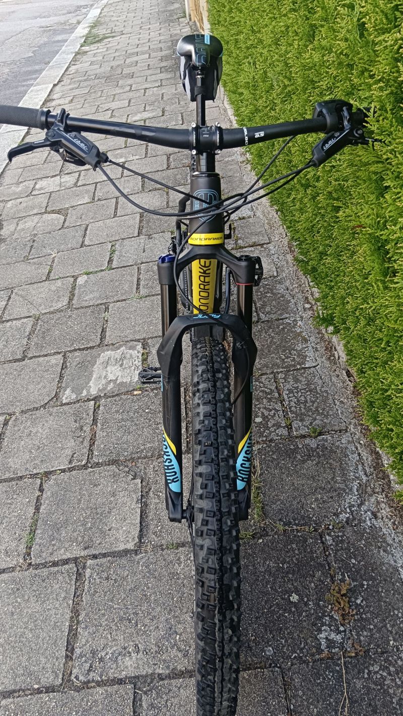 KARBONOVÉ elektrokolo MTB Mondraker E-Prime Carbon R+ vel.L