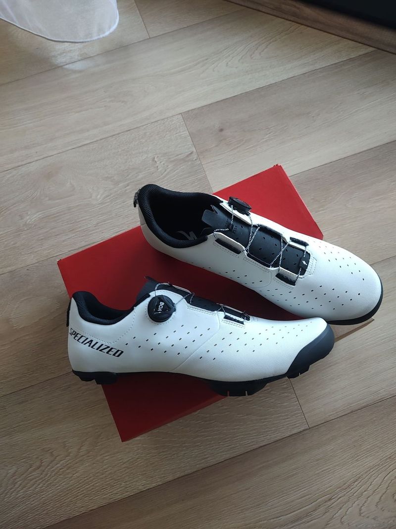 MTB tretry Specialized White