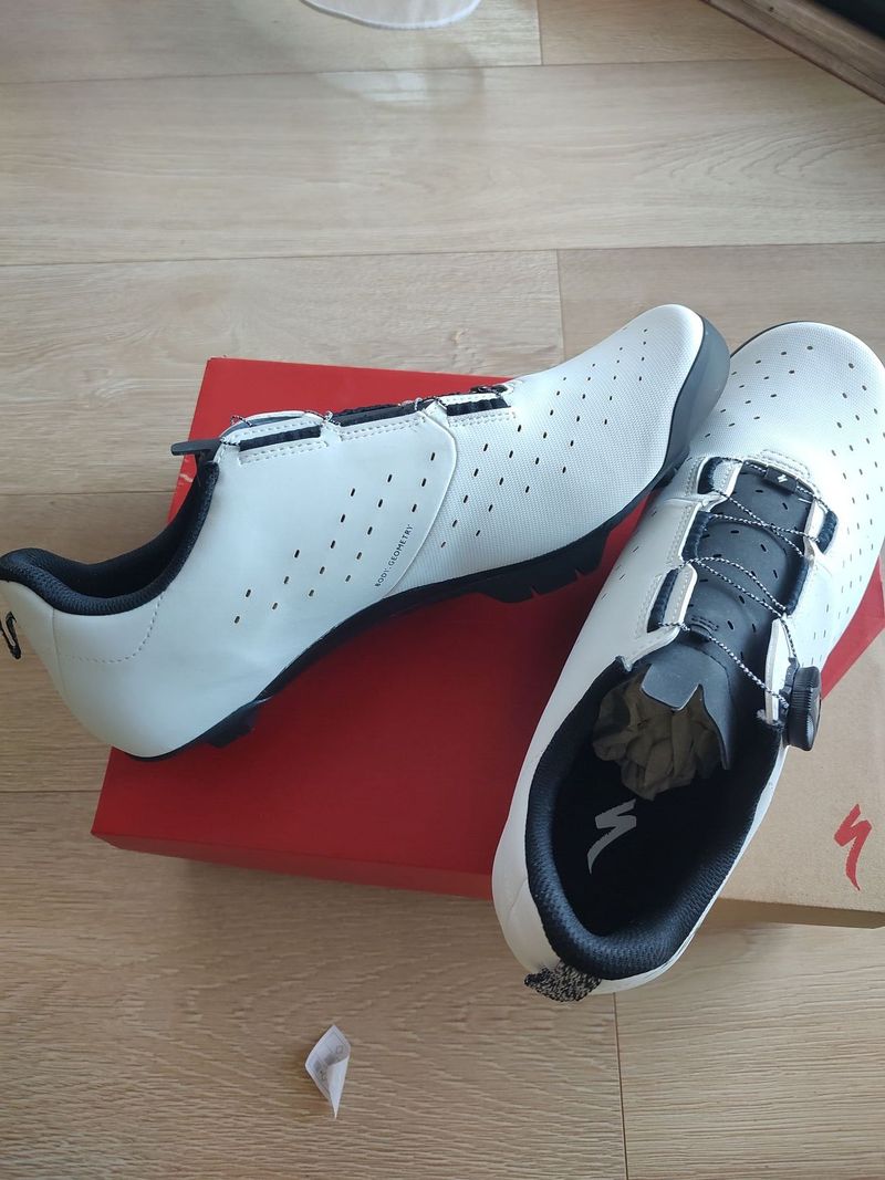 MTB tretry Specialized White