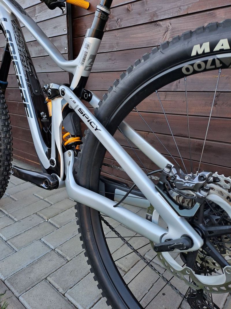 Zánovní v top stavu enduro Lapierre Spicy 7.9 / velikost M - 29er / Öhlins / Shimano XT / DtSwiss350