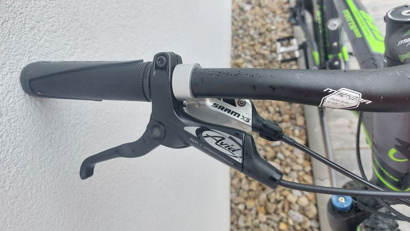 Merida Matts TFS 800 2013 horské kolo 18” M