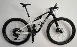 Canyon Lux World Cup CF 7 (Sram AXS)