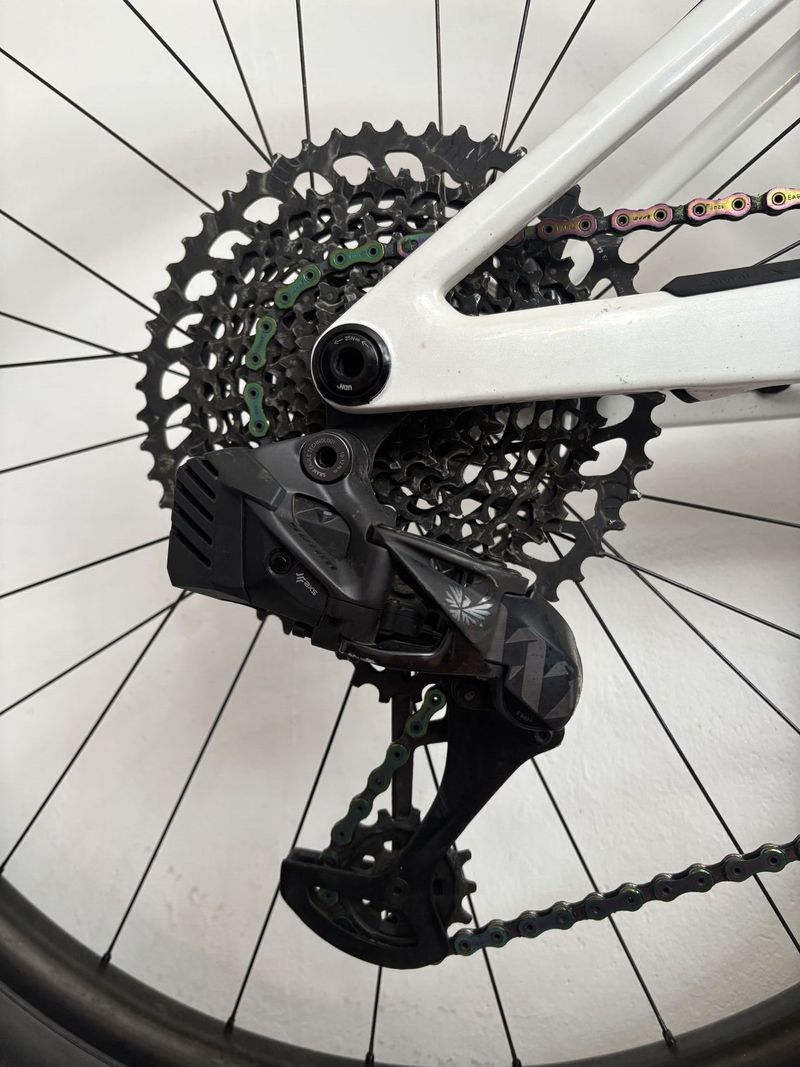 Canyon Lux World Cup CF 7 (Sram AXS)