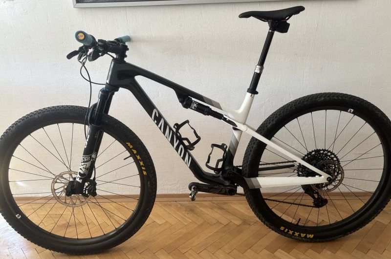 Canyon Lux World Cup CF 7 (Sram AXS)