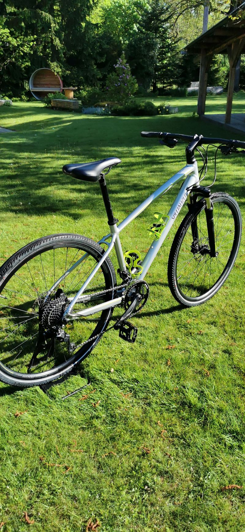 Trekingové kolo Specialized Ariel