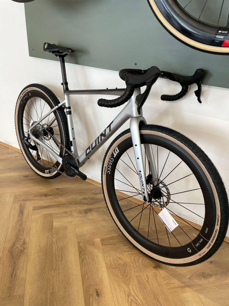 Quint Gravel 54", Sram Rival eTap AXS XPLR, DT Swiss GRC1400 