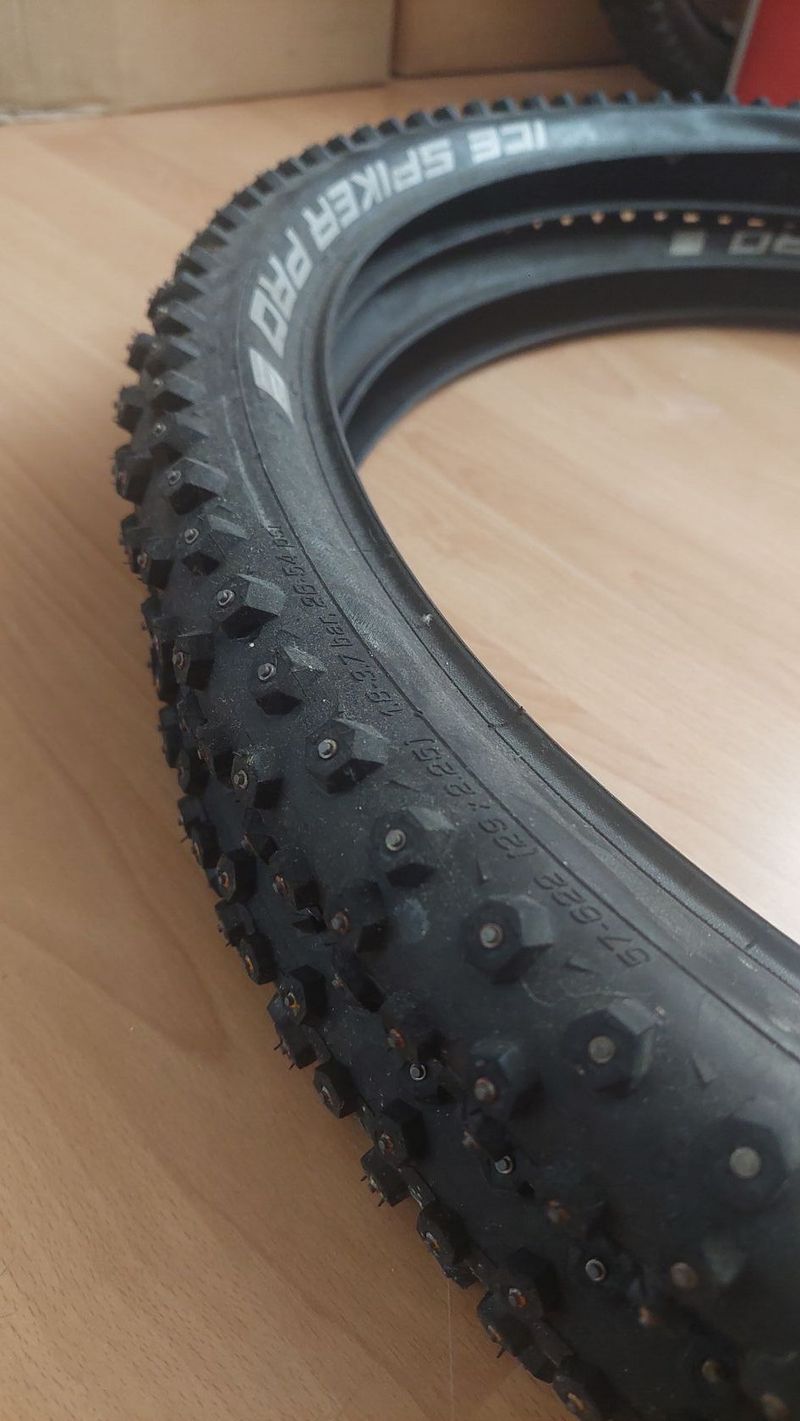 Zimní plášť MTB Schwalbe Ice Spiker Pro RaceGuard 29x2,25