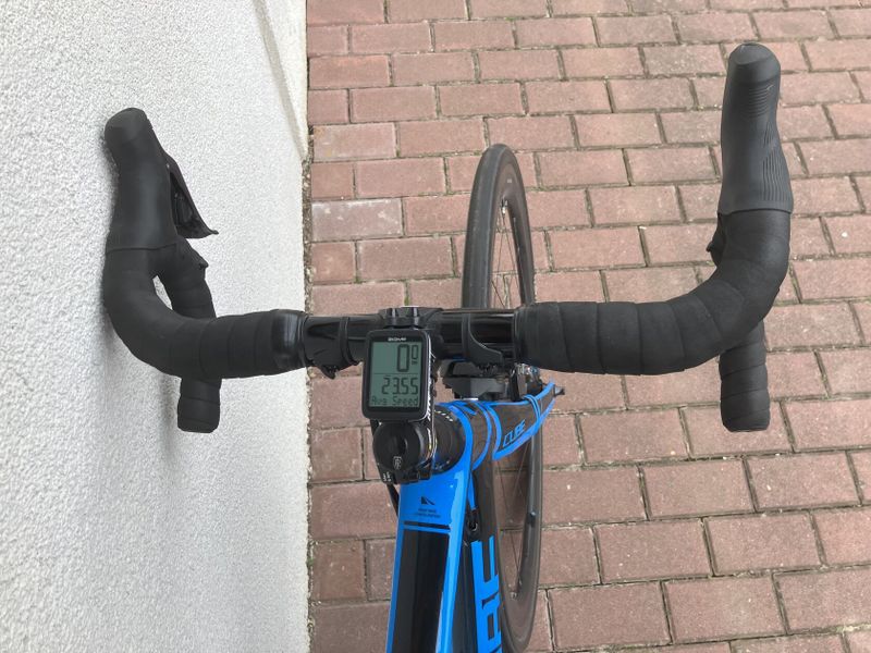 Cube Agree Carbon, 56 cm, Ultegra DI2 12 speed, DT Swiss 350 FFWD karbonové ráfky a galusky Tufo