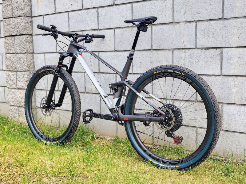 Mondraker f-podium DC carbon RR