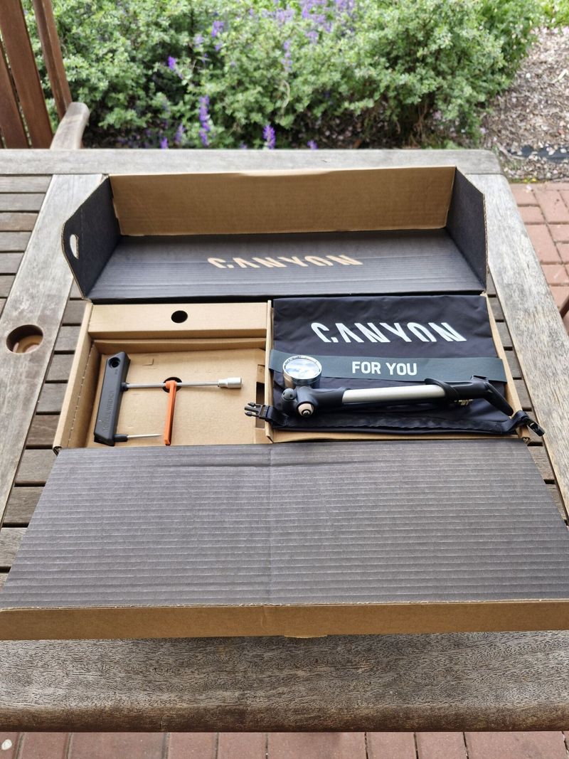 Canyon Neuron CF8 XL 8/2023