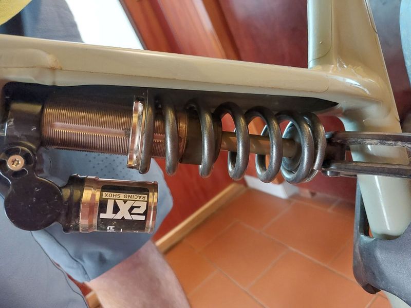 EXT Storia lok v3