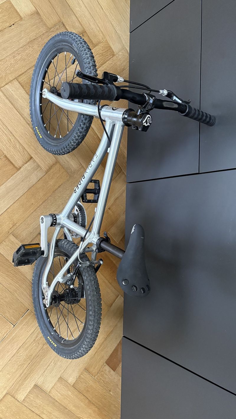 detske kolo Early Rider 16"