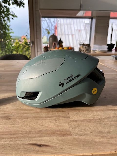 Helma Sweet Protection Falconer Aero 2Vi MIPS