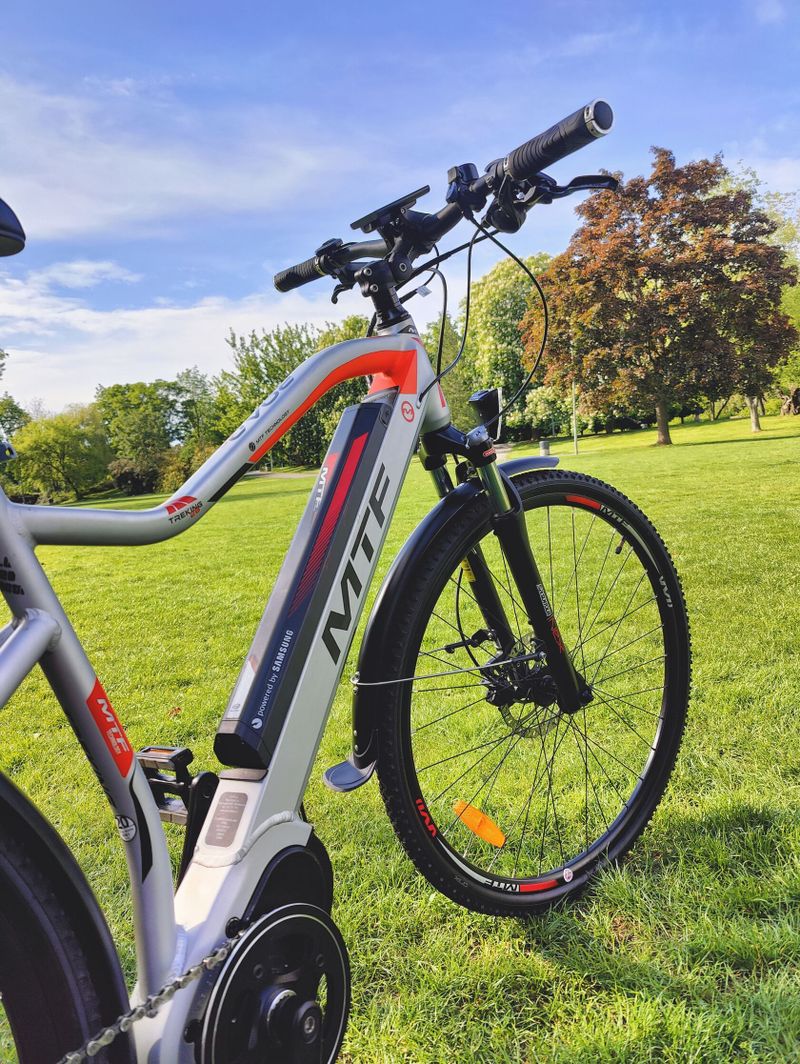 Dámské krosové elektrokolo MTF Road 7.0, kola 29" 