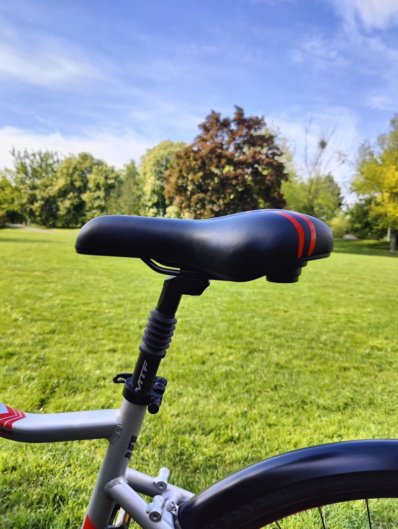 Dámské krosové elektrokolo MTF Road 7.0, kola 29" 