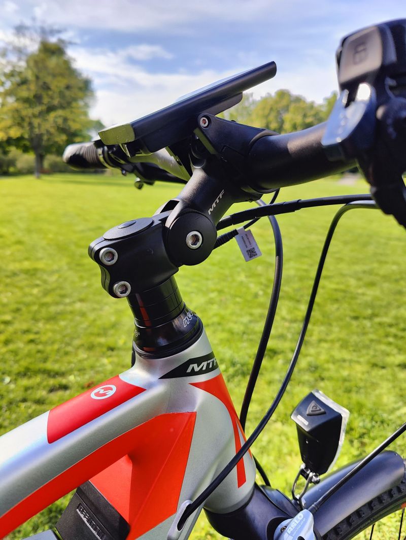 Dámské krosové elektrokolo MTF Road 7.0, kola 29" 