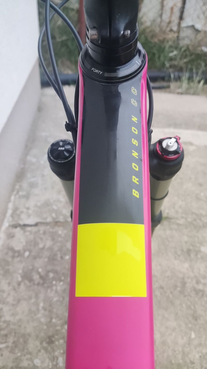 (Súrne) Santa Cruz Bronson CC V2 