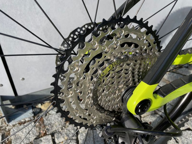 TREK Procaliber 9.6 model 2022 vel. L (na postavu 177 - 188 cm), cca 2.000 km