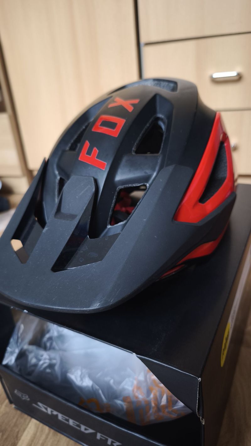 Přilba Fox Speedframe Pro