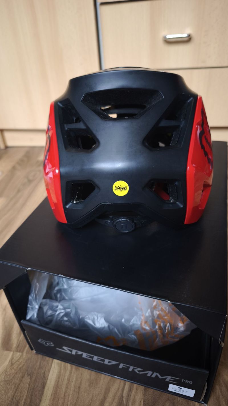 Přilba Fox Speedframe Pro