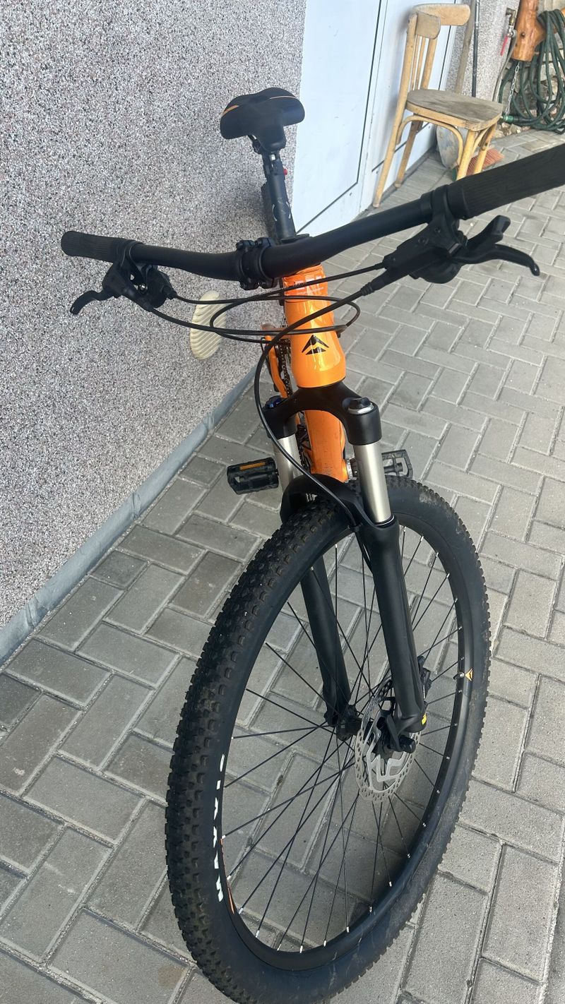 Minimalne pouzivane cca 50km