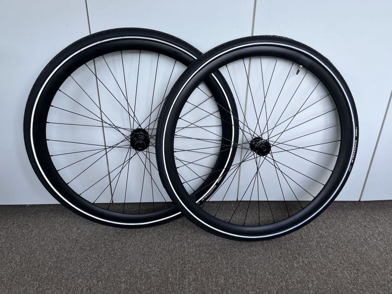 Nejeté záplety 700c na silnici, gravel nebo městské kolo