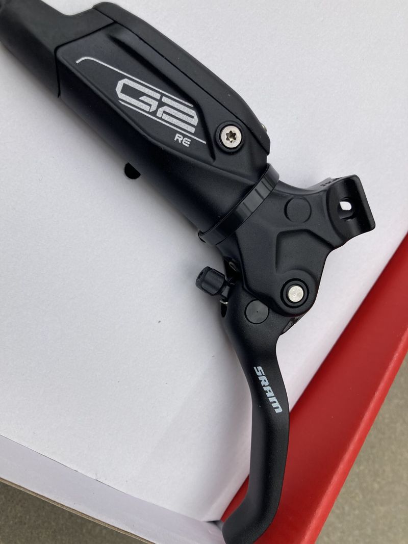 SRAM G2 RE pumpa
