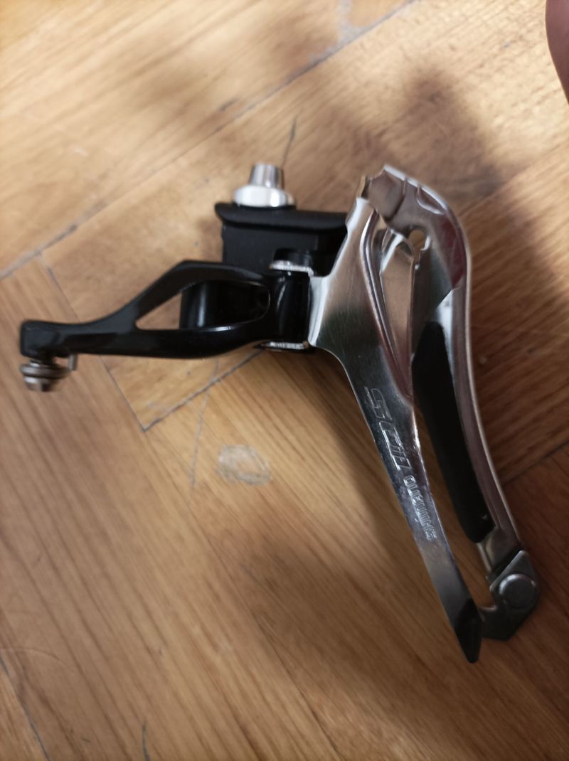 Sada Shimano 105+kola mavic aksium