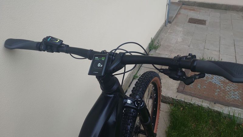 Cube reaction hybrid SL, 750