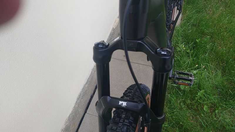 Cube reaction hybrid SL, 750