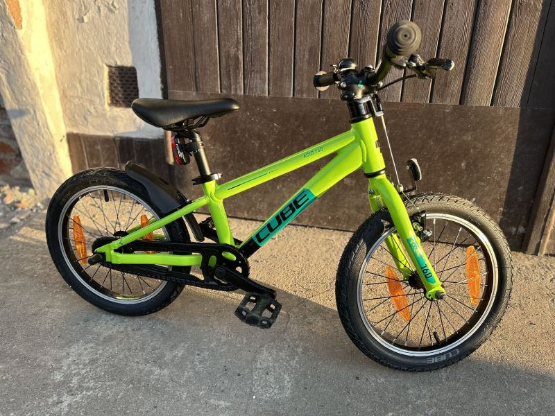 Cube Acid 160,velikost 16",váha 7,4kg