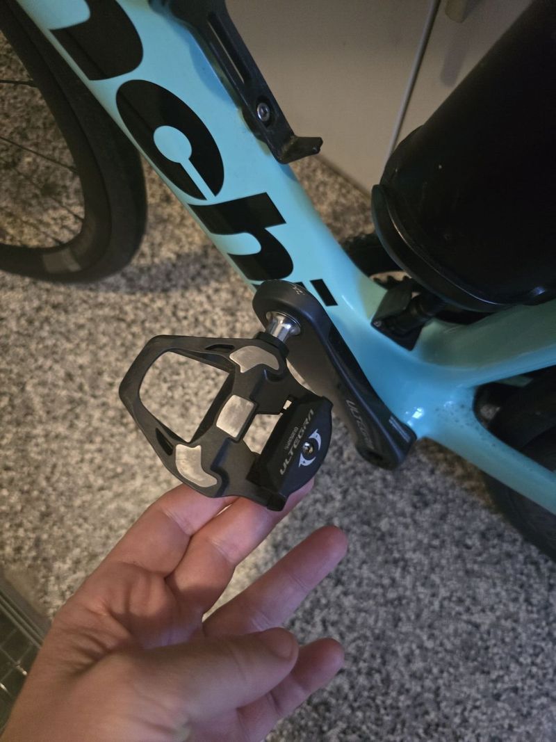 Bianchi Aria e-road