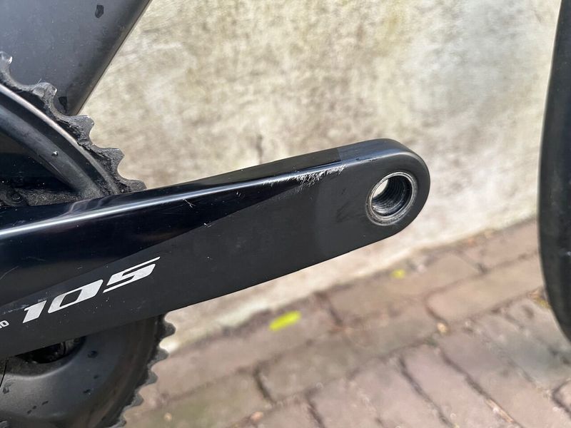 Silniční karbonové kolo Cube Attain GTC Race, Shimano 105 2x11s, disk, barva Carbon/Flashyellow