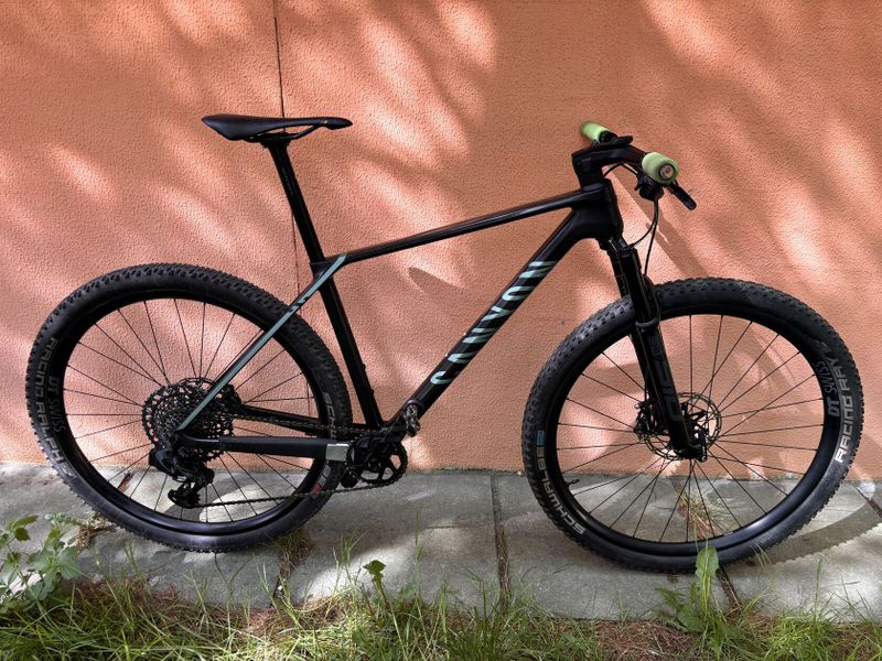  Canyon Exceed CFR LTD vel.M